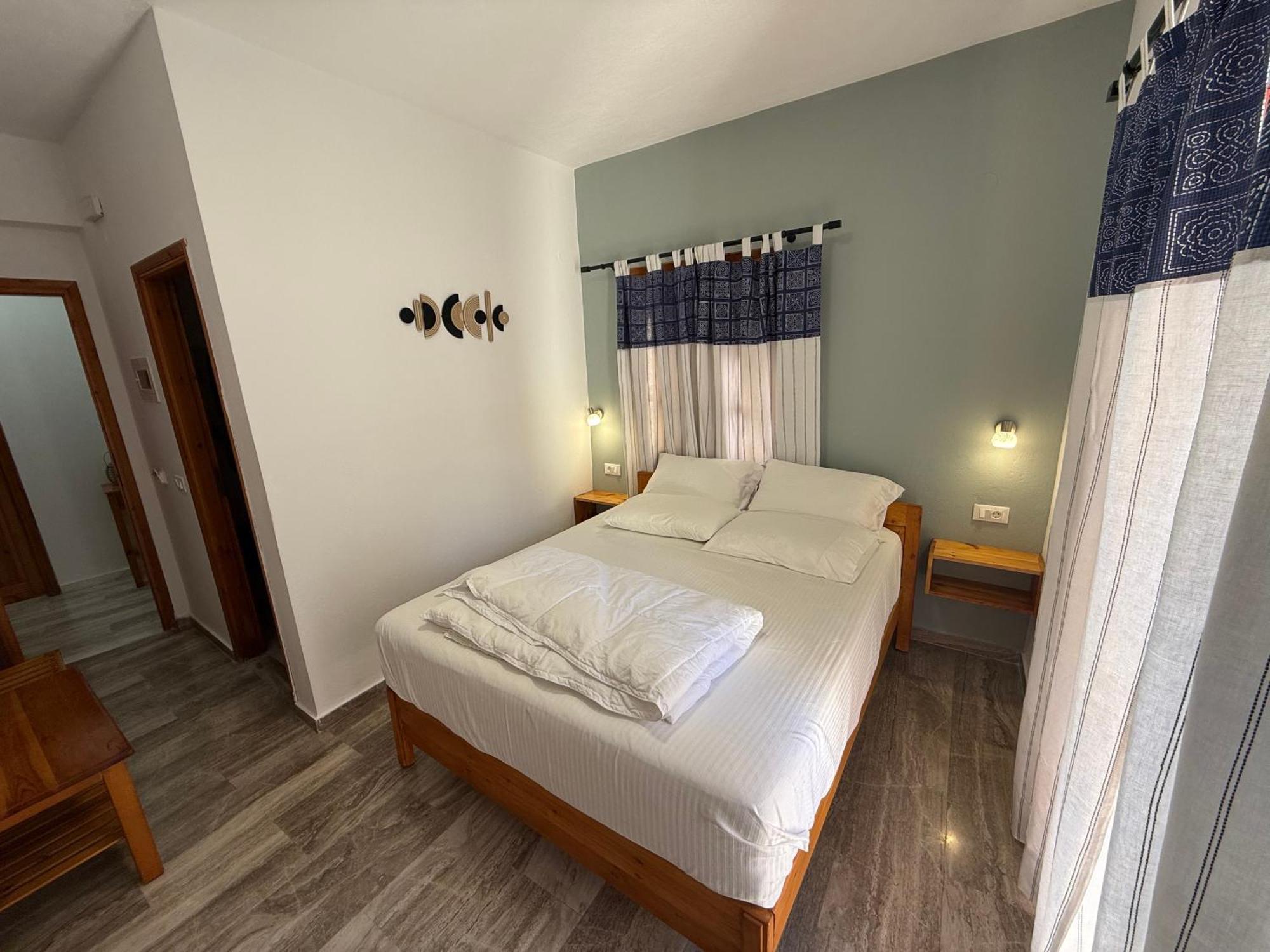 Hotel Sunrise House à Parga Extérieur photo